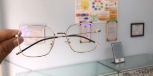 Giải mã mơ thấy gãy gọng kính và liên hệ CF68